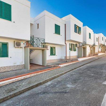 Blusea Beach Apartments San Pietro in Bevagna Exterior foto